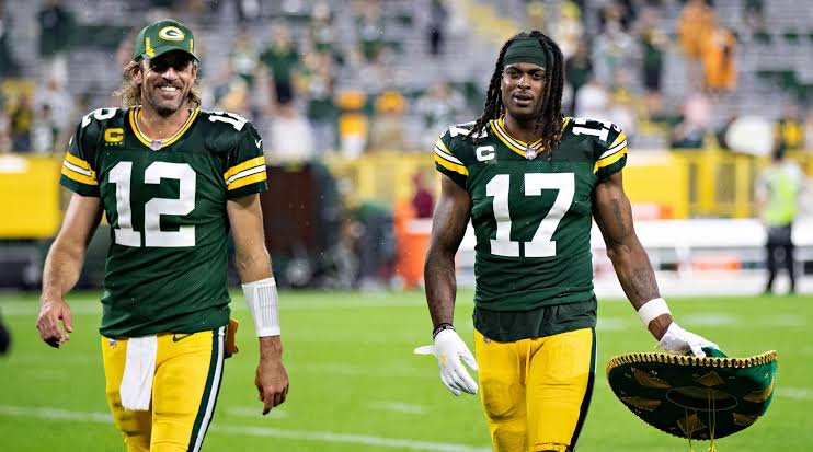 Davante Adams Takes a Swipe at the Bears in Bold Remarks